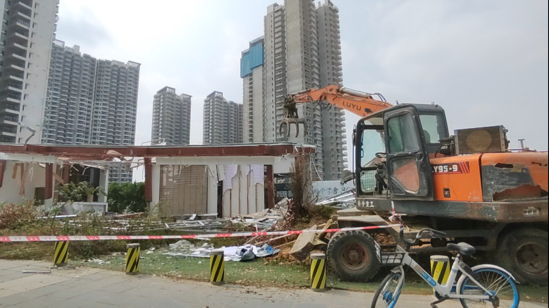 河池集装箱活动房：临时建筑的新选择